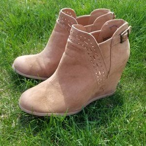 Maurices Tan Boots